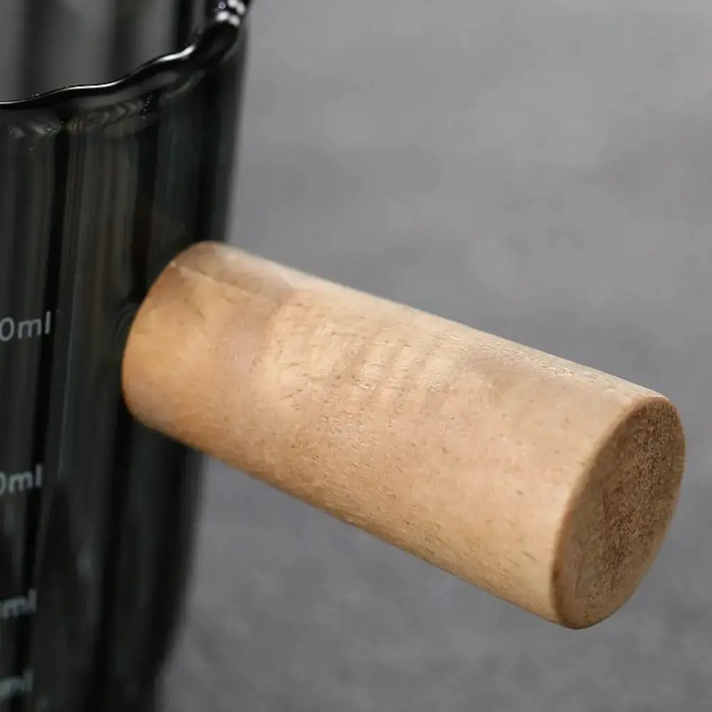 kesoto-gelas-takar-kopi-espresso-shot-measuring-cup-wooden-handle-90ml-ks593 (3).webp