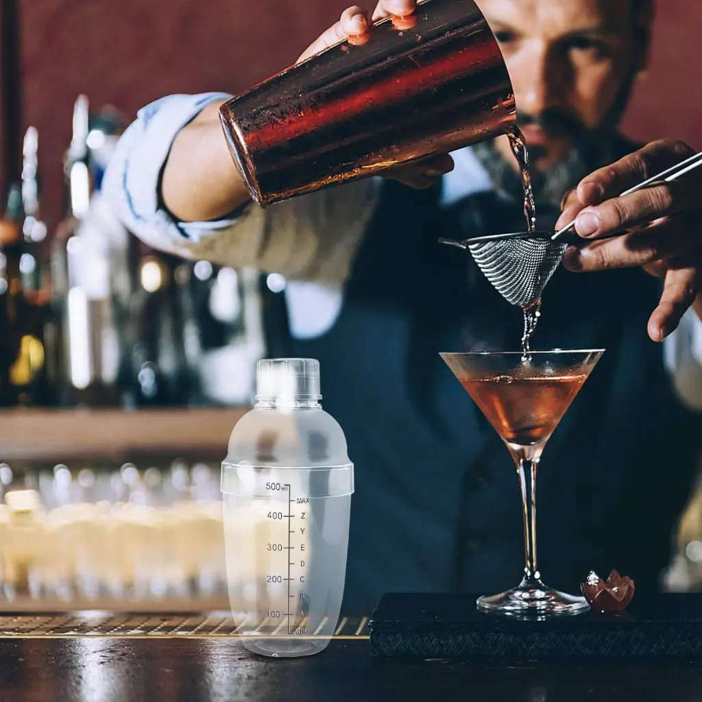 one-two-cups-cocktail-shaker-mixer-bartender-boston-style-b0569 (9).webp