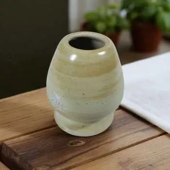 one-two-cups-stand-chasen-matcha-whisk-japanese-tea-d-34 (2).webp