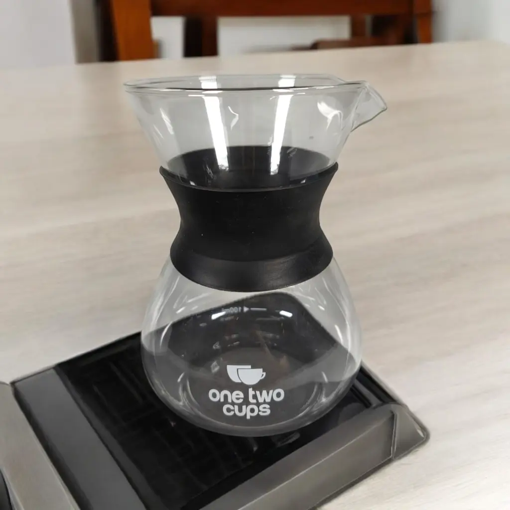 one-two-cups-coffee-server-chemex-drip-pour-over-borosilicate-glass-se111 (1).webp