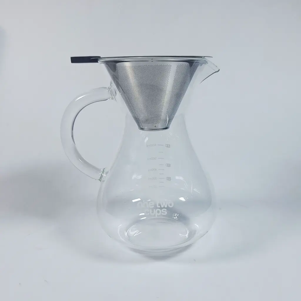 one-two-cups-coffee-server-chemex-drip-pour-over-with-filter-se11.webp