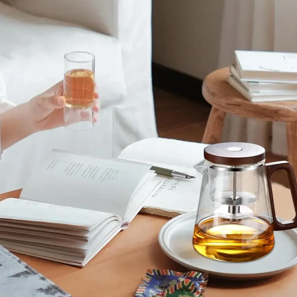 malad-teko-teh-kaca-saringan-tahan-panas-one-click-filter-teapot-800ml-m-800 (3).webp