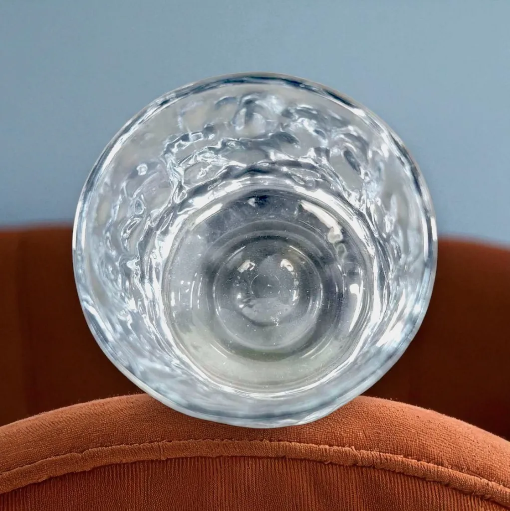 one-two-cups-gelas-whisky-crystal-spinning-wobble-rock-glass-150ml-yj101.webp