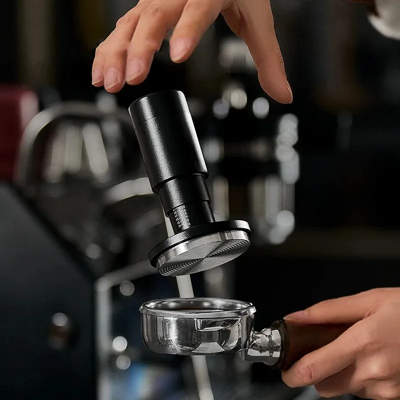 one-two-cups-tamper-kopi-espresso-2in1-jarum-threaded-spring-loaded-fen60 (1).webp