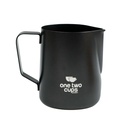 A051 Milk Jug 600ml Black