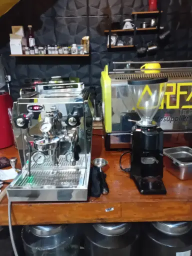 Bundle Botticelli Evoluzione La Pavoni SG + Feima 500N Grinder